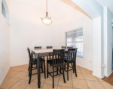 794 Selby Street - Photo Thumbnail 16