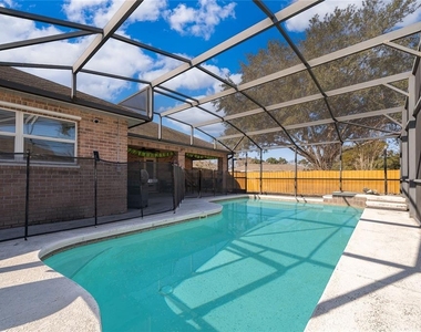 794 Selby Street - Photo Thumbnail 26