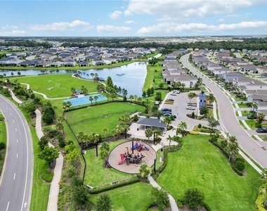 5511 Bungalow Grove Court - Photo Thumbnail 15