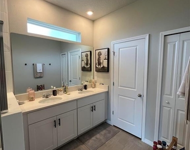 5511 Bungalow Grove Court - Photo Thumbnail 8