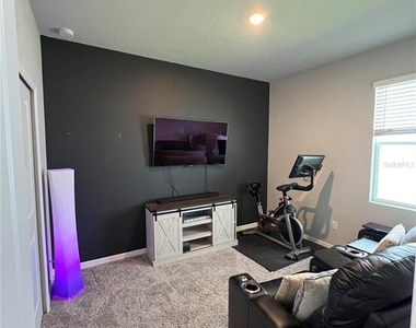 5511 Bungalow Grove Court - Photo Thumbnail 9