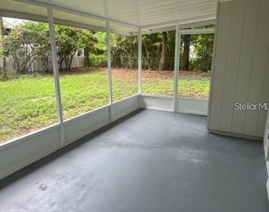 925 Ne 20th Avenue - Photo Thumbnail 9