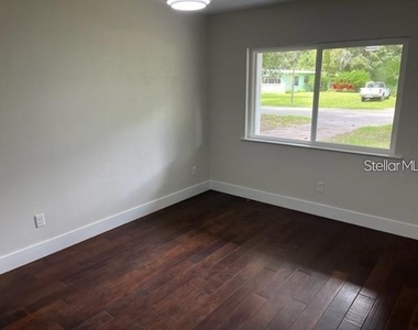 925 Ne 20th Avenue - Photo Thumbnail 8