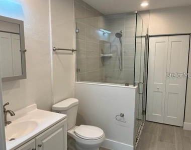 925 Ne 20th Avenue - Photo Thumbnail 5