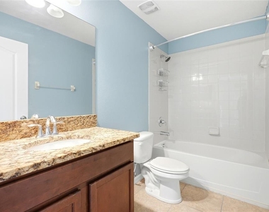 909 Meadow Glade Drive - Photo Thumbnail 33