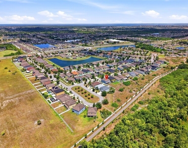 909 Meadow Glade Drive - Photo Thumbnail 59