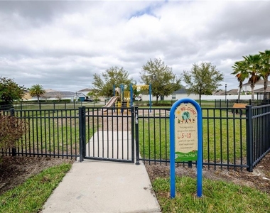 909 Meadow Glade Drive - Photo Thumbnail 47