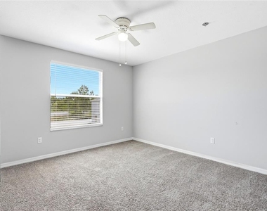 909 Meadow Glade Drive - Photo Thumbnail 37