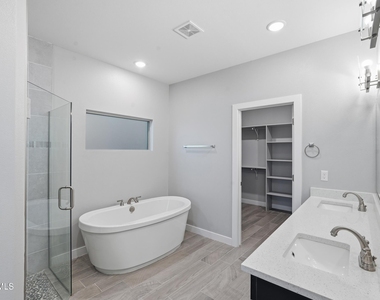 14572 John Mcneely Avenue - Photo Thumbnail 16