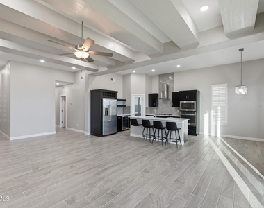 14572 John Mcneely Avenue - Photo Thumbnail 14