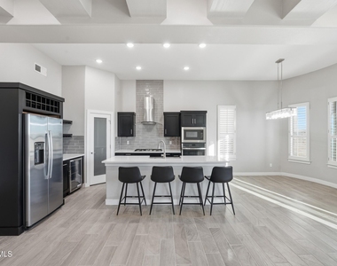 14572 John Mcneely Avenue - Photo Thumbnail 11