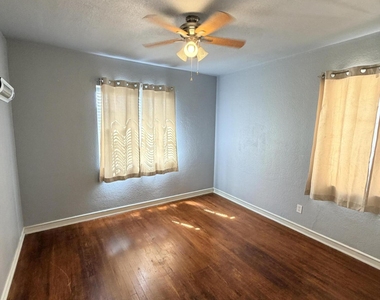 2803 Idalia Avenue - Photo Thumbnail 3