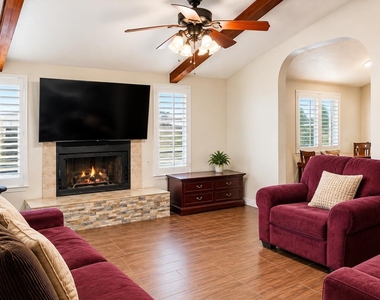 11654 Bob Mitchell Drive - Photo Thumbnail 3