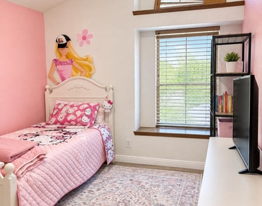 11654 Bob Mitchell Drive - Photo Thumbnail 7