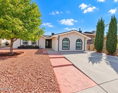 11654 Bob Mitchell Drive - Photo Thumbnail 1