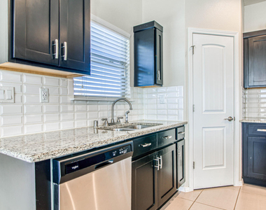 14801 Bobby Joe Hill Drive - Photo Thumbnail 12
