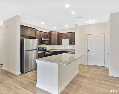 280 Salmon Brook Street - Photo Thumbnail 8