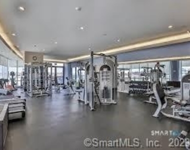 1 Broad Street - Photo Thumbnail 24