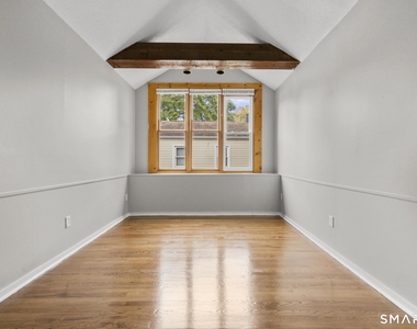 48 Bowen Street - Photo Thumbnail 13
