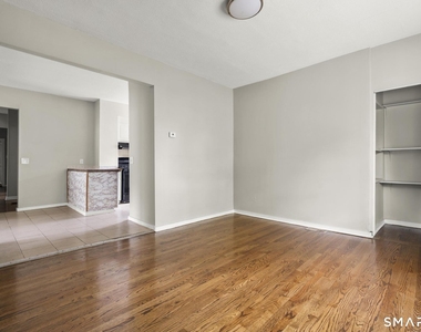 48 Bowen Street - Photo Thumbnail 6
