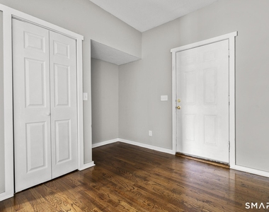 48 Bowen Street - Photo Thumbnail 4