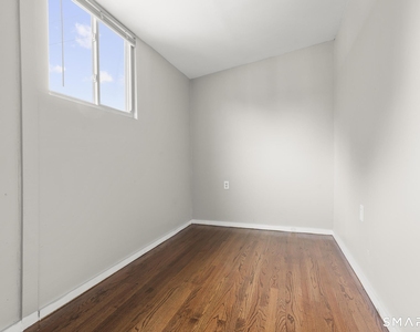 48 Bowen Street - Photo Thumbnail 25
