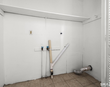 48 Bowen Street - Photo Thumbnail 22