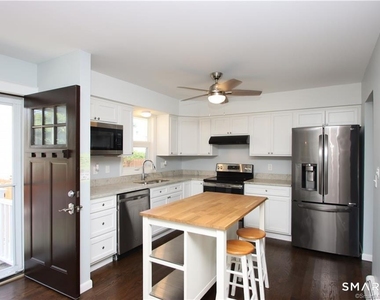 43 Treadwell Street - Photo Thumbnail 14