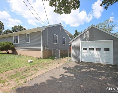 43 Treadwell Street - Photo Thumbnail 1