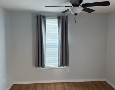 85 Maple Street - Photo Thumbnail 7