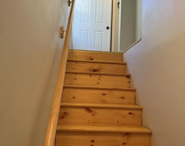85 Maple Street - Photo Thumbnail 3