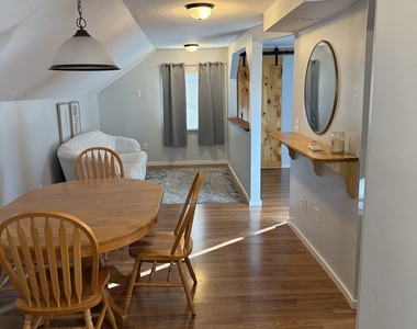 85 Maple Street - Photo Thumbnail 4
