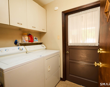 15 Harvester Road - Photo Thumbnail 18