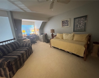 404 Kingsberry Cir - Photo Thumbnail 18