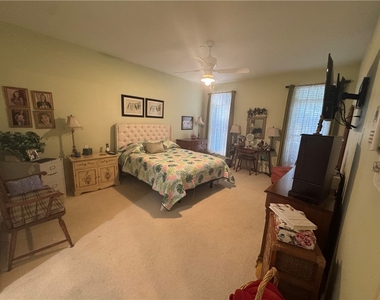 404 Kingsberry Cir - Photo Thumbnail 11