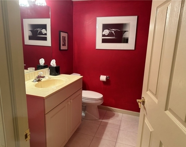 404 Kingsberry Cir - Photo Thumbnail 14