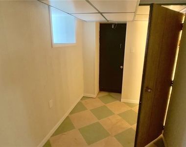 122 Olympia Street - Photo Thumbnail 20