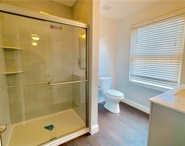 122 Olympia Street - Photo Thumbnail 15