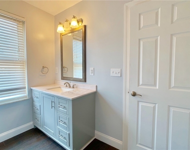 122 Olympia Street - Photo Thumbnail 14