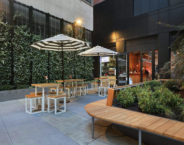 Fletcher Street/Water Street - Photo Thumbnail 7