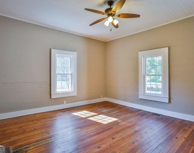 5740 Bostwick Highway - Photo Thumbnail 16