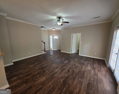 602 N Fairfield Drive - Photo Thumbnail 6