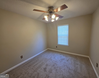602 N Fairfield Drive - Photo Thumbnail 17