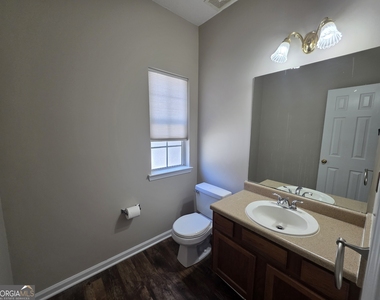 602 N Fairfield Drive - Photo Thumbnail 5