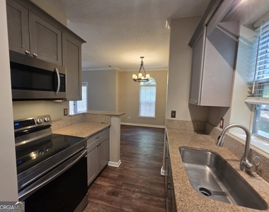 602 N Fairfield Drive - Photo Thumbnail 10