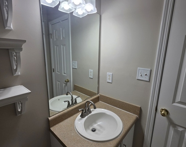 602 N Fairfield Drive - Photo Thumbnail 19