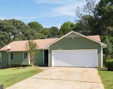 35 Helen Lane - Photo Thumbnail 1