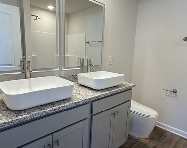 241 Ivey Terrace - Photo Thumbnail 16