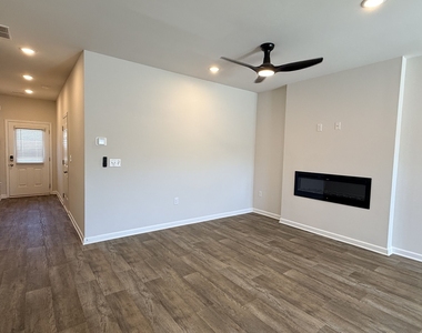 241 Ivey Terrace - Photo Thumbnail 10