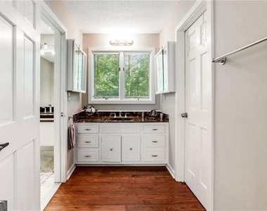 2720 Margaret Mitche Drive Nw - Photo Thumbnail 18